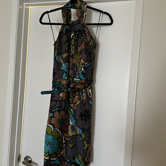 Gorgeous dress - Picture 3 of 6